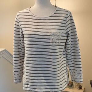 MATILDA JANE Classic With A Twist Top Gray & Ivory Size M EUC